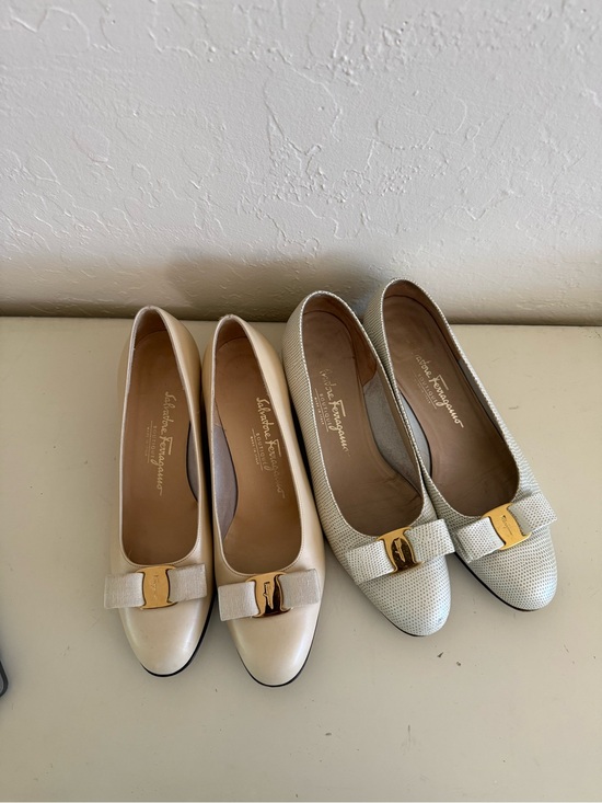 Salvatore Ferragamo Shoes - Salvatore Ferragamo Vara Bow Low Heel Pumps Lot